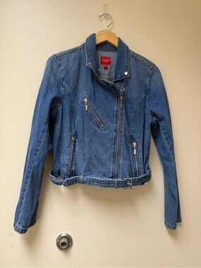 🧲GUESS DENIM JACKET🧲